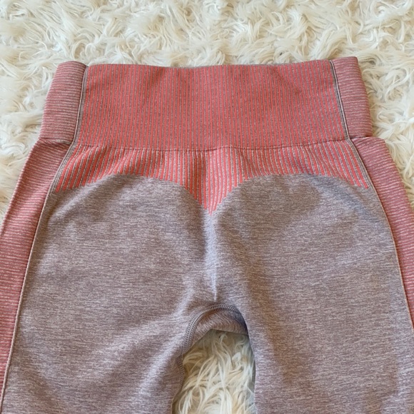 NWT Gymshark Amplify Seamless leggings taupe peach coral Small - Picture 8 of 13